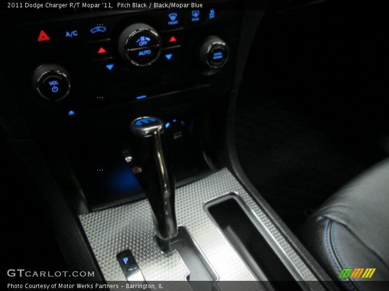 Pitch Black / Black/Mopar Blue 2011 Dodge Charger R/T Mopar '11