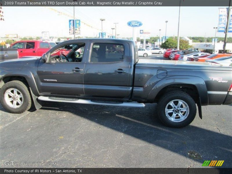 Magnetic Gray Metallic / Graphite Gray 2009 Toyota Tacoma V6 TRD Sport Double Cab 4x4