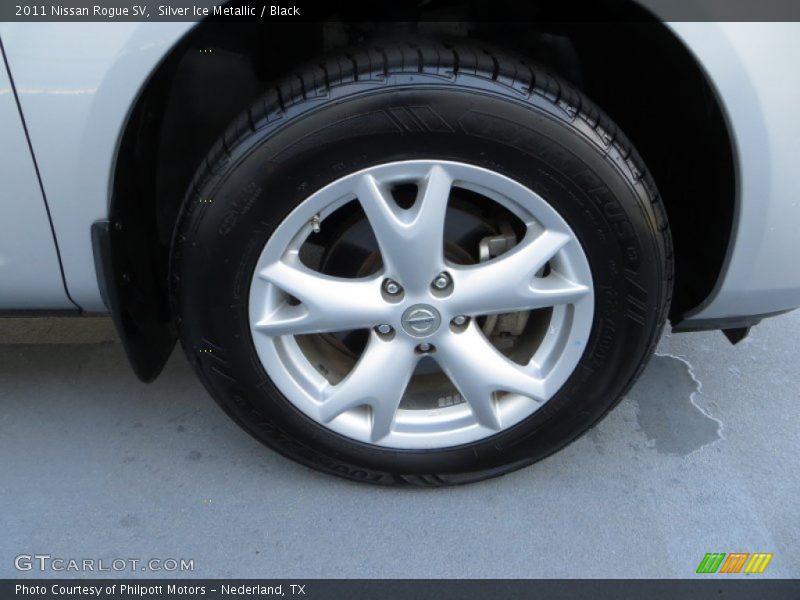 Silver Ice Metallic / Black 2011 Nissan Rogue SV