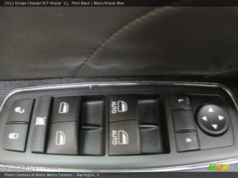 Pitch Black / Black/Mopar Blue 2011 Dodge Charger R/T Mopar '11