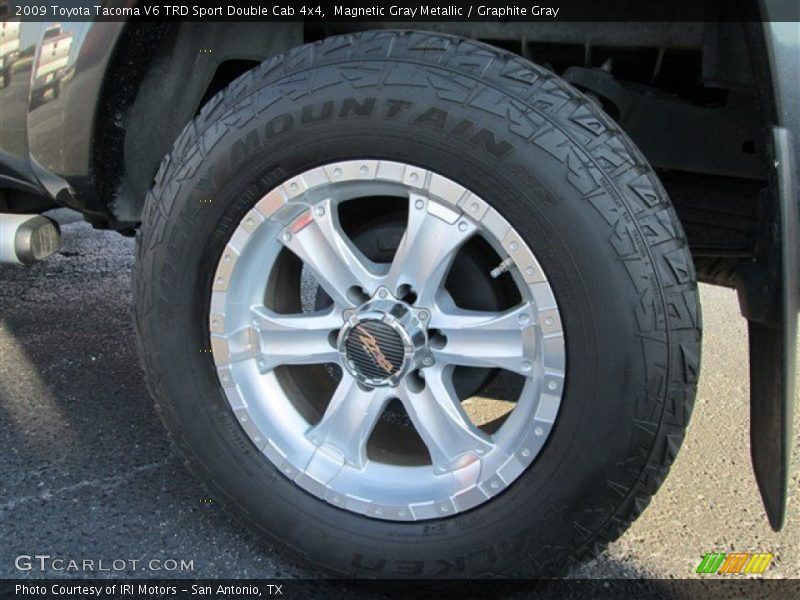 Magnetic Gray Metallic / Graphite Gray 2009 Toyota Tacoma V6 TRD Sport Double Cab 4x4