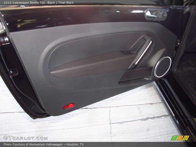 Black / Titan Black 2013 Volkswagen Beetle TDI