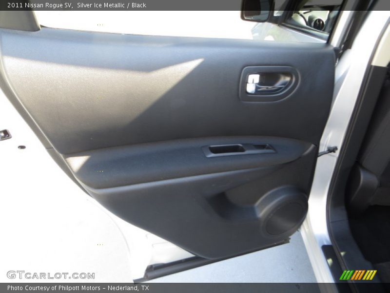 Silver Ice Metallic / Black 2011 Nissan Rogue SV