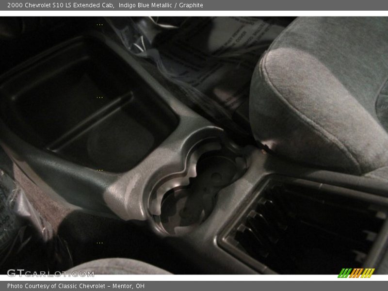 Indigo Blue Metallic / Graphite 2000 Chevrolet S10 LS Extended Cab