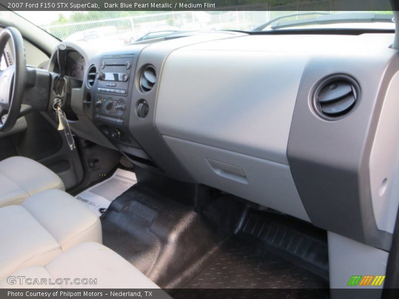 Dark Blue Pearl Metallic / Medium Flint 2007 Ford F150 STX SuperCab