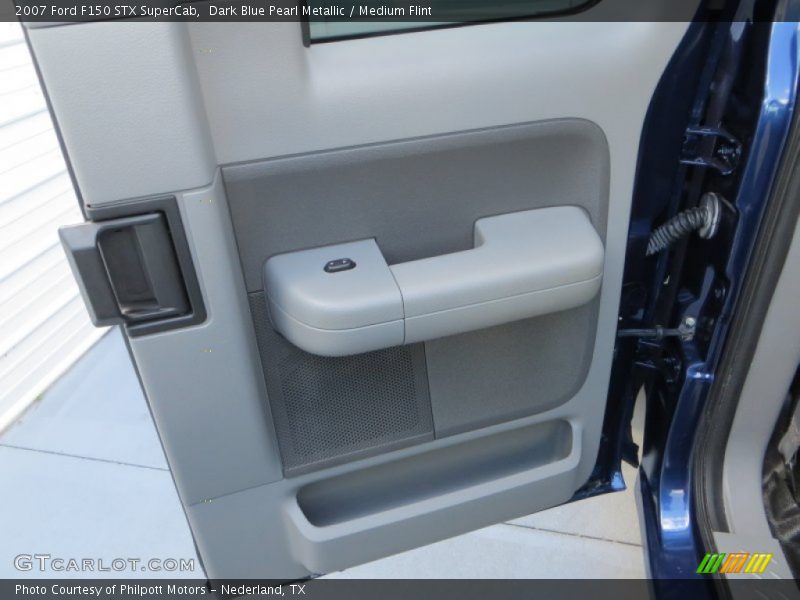Dark Blue Pearl Metallic / Medium Flint 2007 Ford F150 STX SuperCab