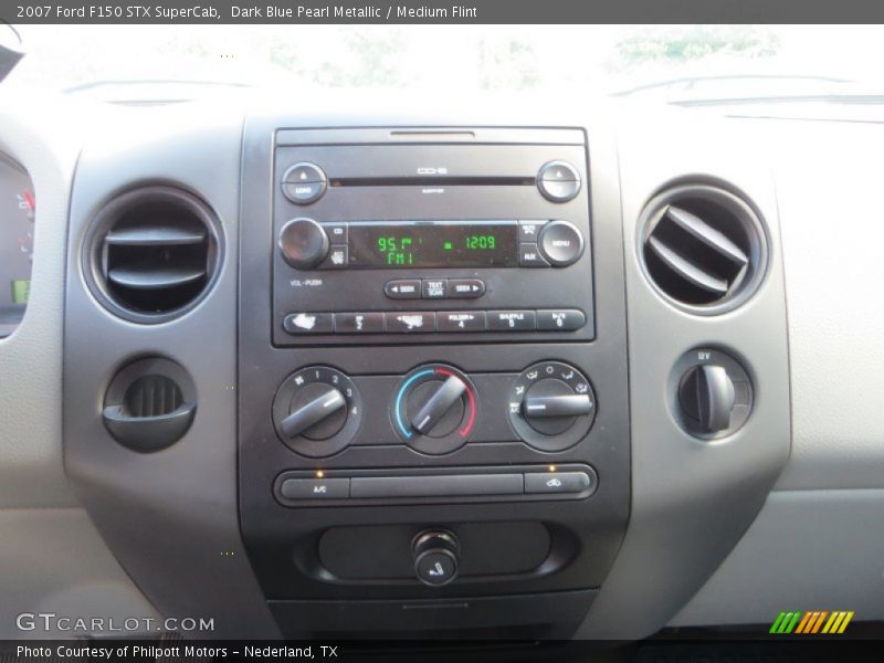 Dark Blue Pearl Metallic / Medium Flint 2007 Ford F150 STX SuperCab