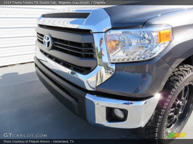 Magnetic Gray Metallic / Graphite 2014 Toyota Tundra TSS Double Cab