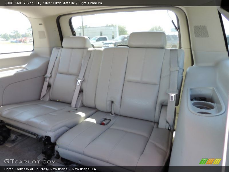 Silver Birch Metallic / Light Titanium 2008 GMC Yukon SLE
