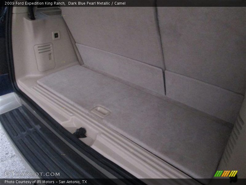 Dark Blue Pearl Metallic / Camel 2009 Ford Expedition King Ranch