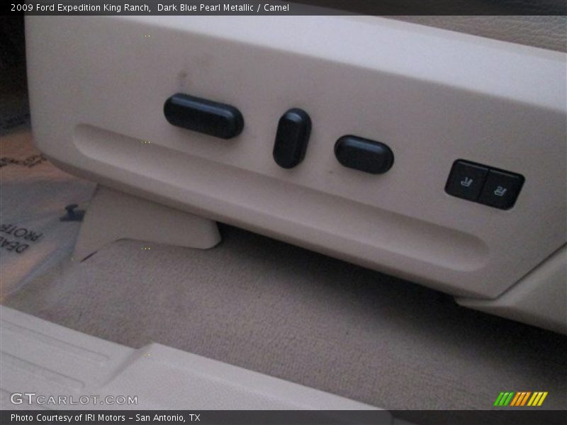 Dark Blue Pearl Metallic / Camel 2009 Ford Expedition King Ranch