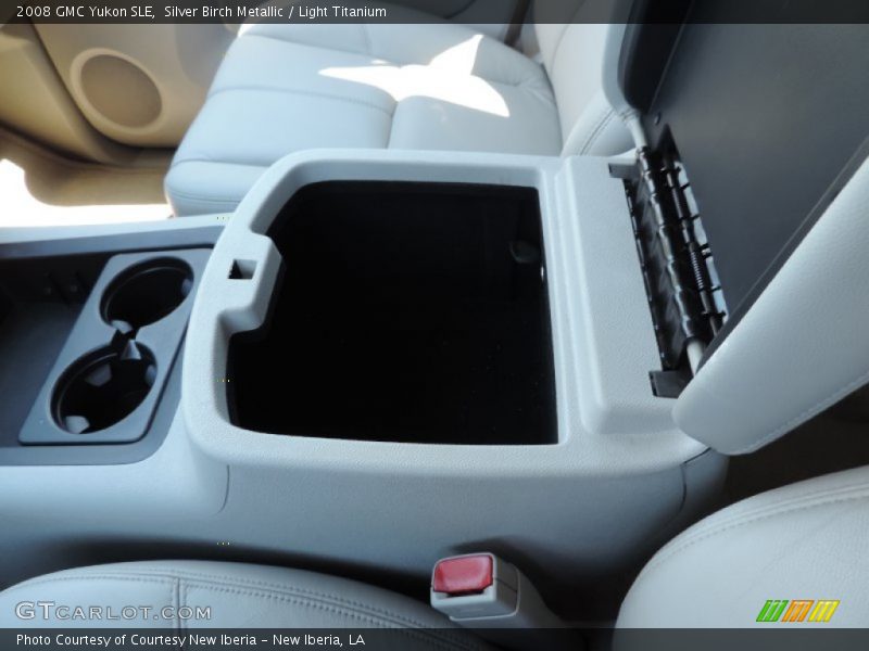 Silver Birch Metallic / Light Titanium 2008 GMC Yukon SLE