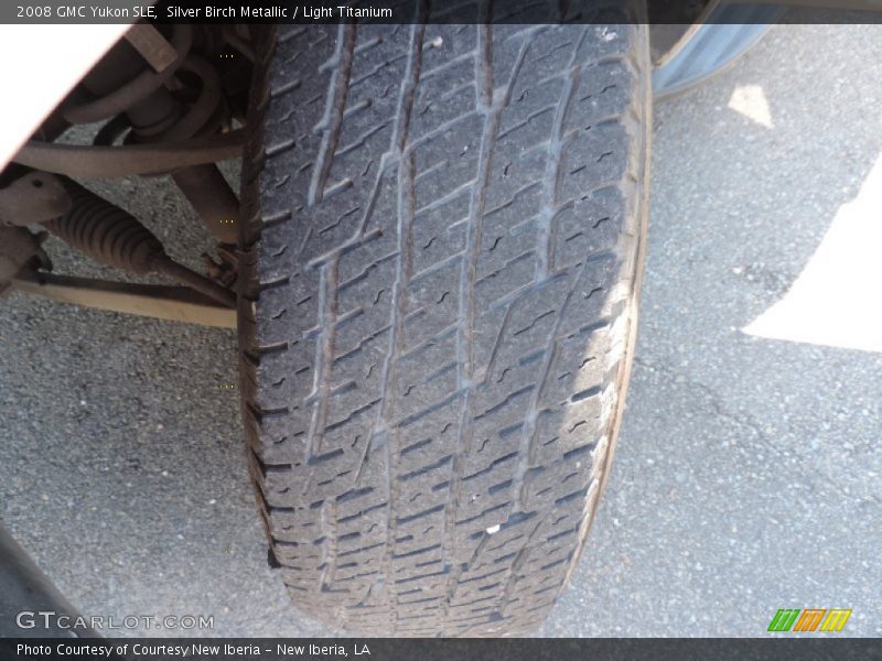 Silver Birch Metallic / Light Titanium 2008 GMC Yukon SLE