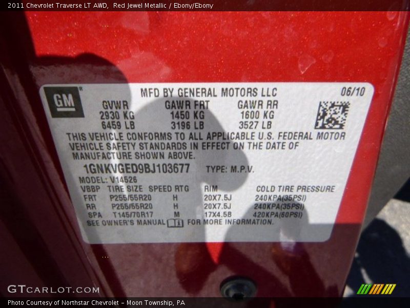 Red Jewel Metallic / Ebony/Ebony 2011 Chevrolet Traverse LT AWD