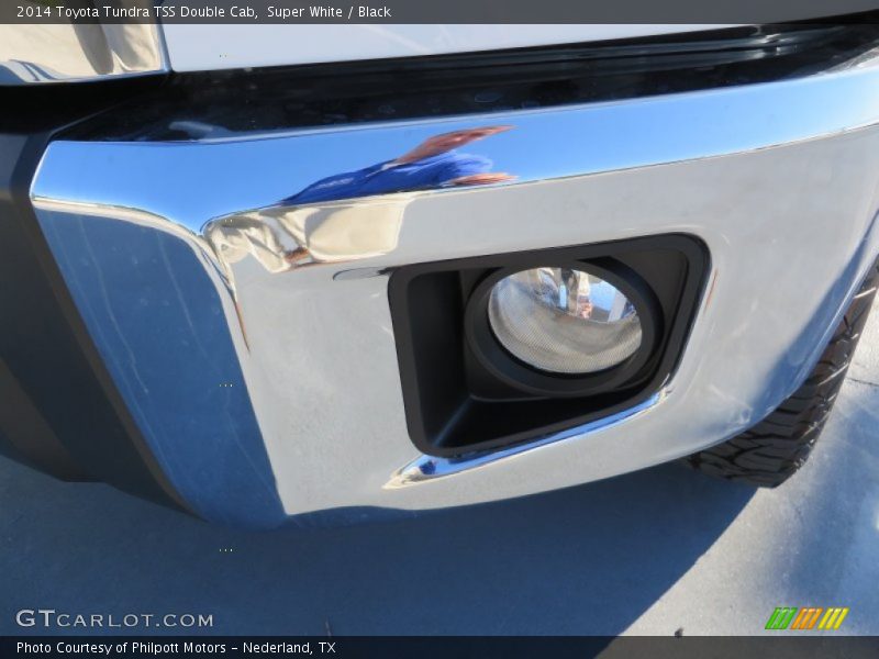 Super White / Black 2014 Toyota Tundra TSS Double Cab