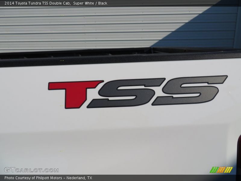 Super White / Black 2014 Toyota Tundra TSS Double Cab