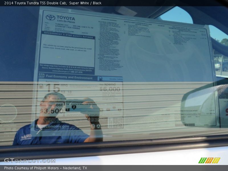 Super White / Black 2014 Toyota Tundra TSS Double Cab