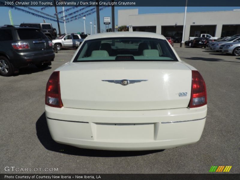 Cool Vanilla / Dark Slate Gray/Light Graystone 2005 Chrysler 300 Touring