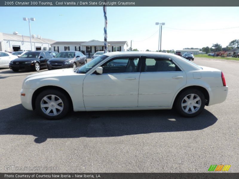 Cool Vanilla / Dark Slate Gray/Light Graystone 2005 Chrysler 300 Touring