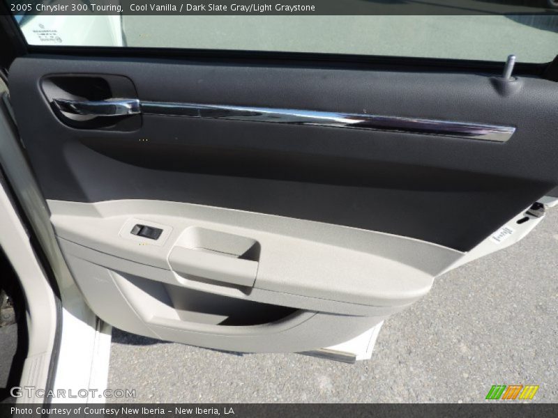 Cool Vanilla / Dark Slate Gray/Light Graystone 2005 Chrysler 300 Touring