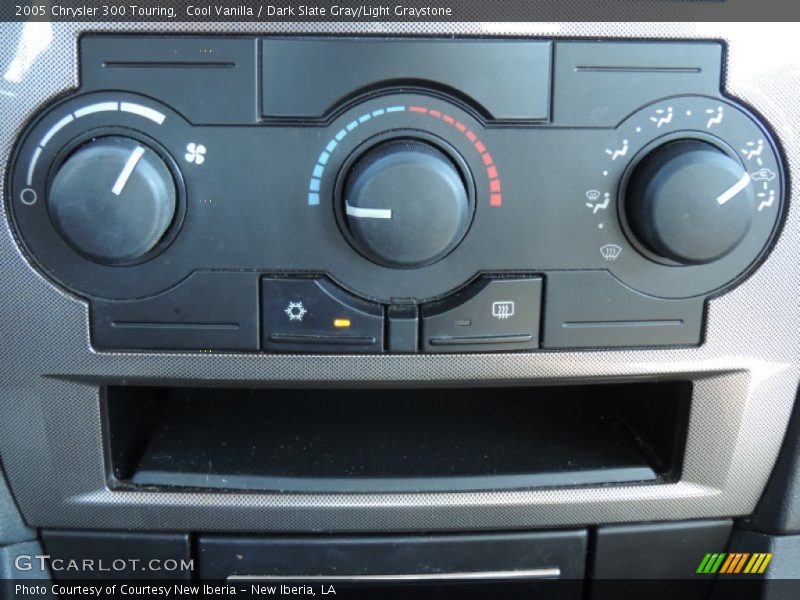 Cool Vanilla / Dark Slate Gray/Light Graystone 2005 Chrysler 300 Touring