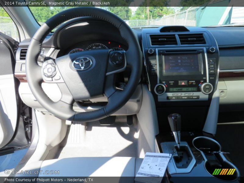 Magnetic Gray Metallic / Black/Ash 2014 Toyota Camry SE