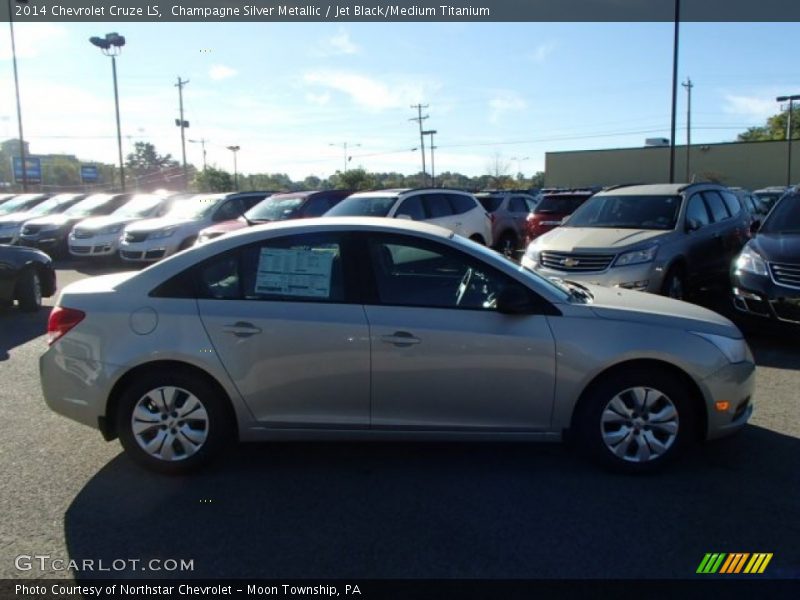 Champagne Silver Metallic / Jet Black/Medium Titanium 2014 Chevrolet Cruze LS