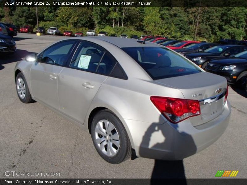 Champagne Silver Metallic / Jet Black/Medium Titanium 2014 Chevrolet Cruze LS