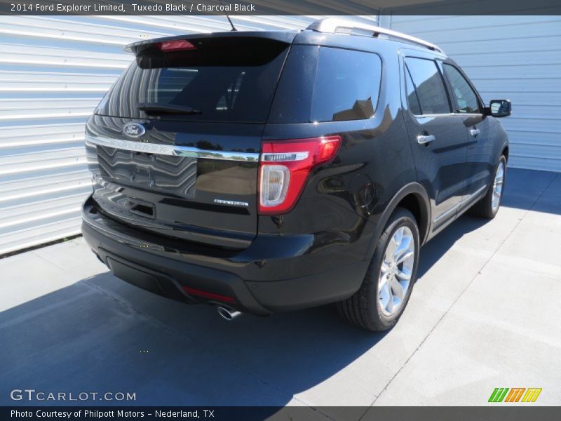 Tuxedo Black / Charcoal Black 2014 Ford Explorer Limited