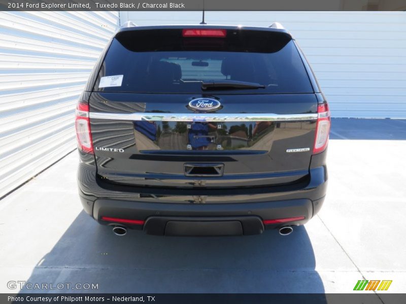 Tuxedo Black / Charcoal Black 2014 Ford Explorer Limited