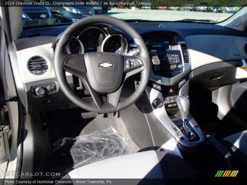 Champagne Silver Metallic / Jet Black/Medium Titanium 2014 Chevrolet Cruze LS