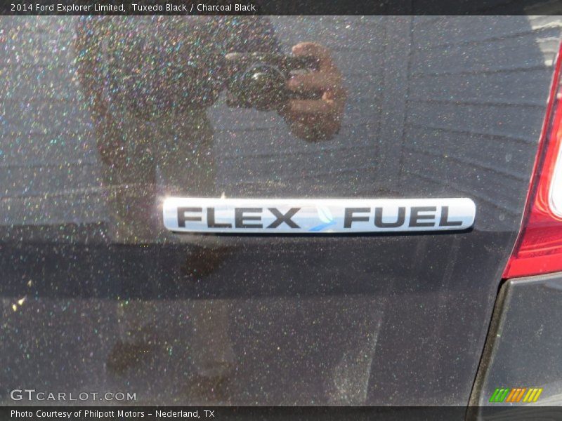 Tuxedo Black / Charcoal Black 2014 Ford Explorer Limited