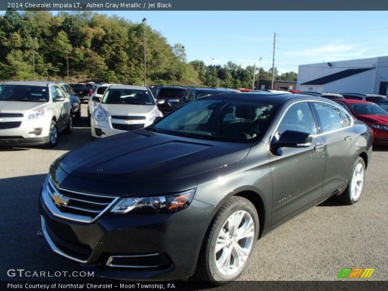 Front 3/4 View of 2014 Impala LT