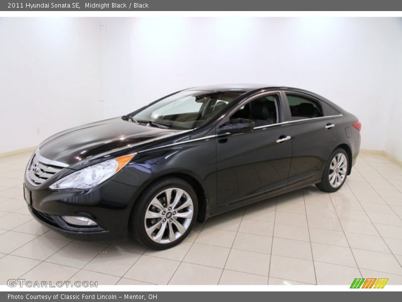 Midnight Black / Black 2011 Hyundai Sonata SE