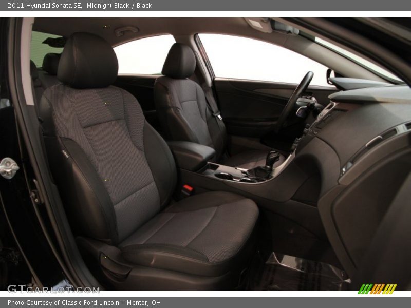 Midnight Black / Black 2011 Hyundai Sonata SE