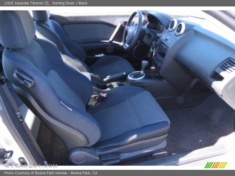 Sterling Silver / Black 2005 Hyundai Tiburon GS