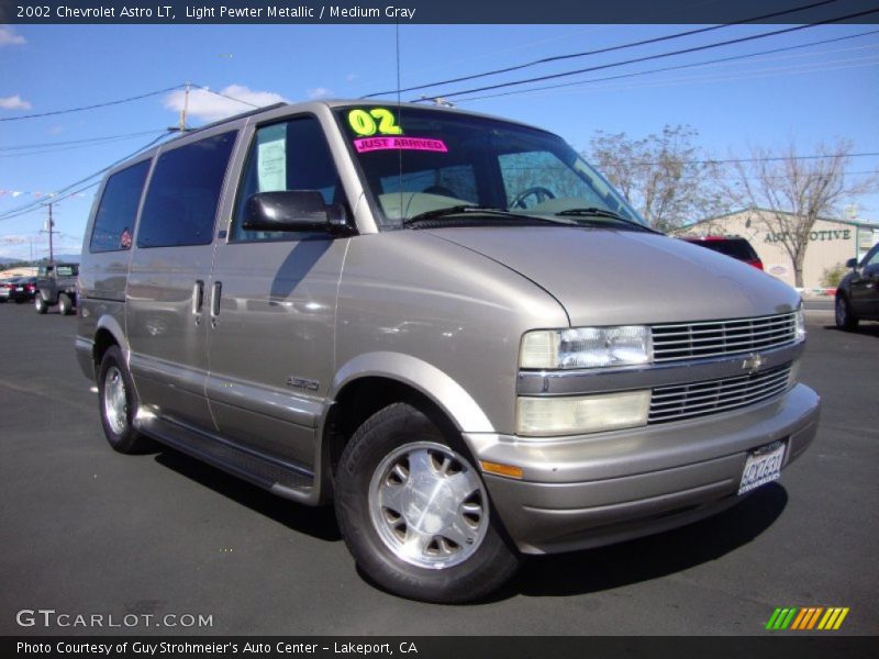 Light Pewter Metallic / Medium Gray 2002 Chevrolet Astro LT