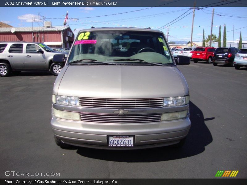 Light Pewter Metallic / Medium Gray 2002 Chevrolet Astro LT
