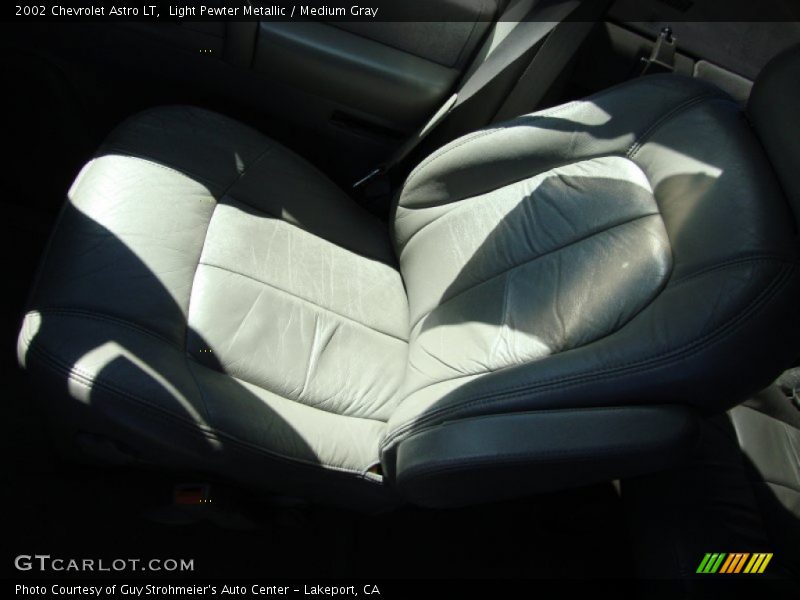 Light Pewter Metallic / Medium Gray 2002 Chevrolet Astro LT
