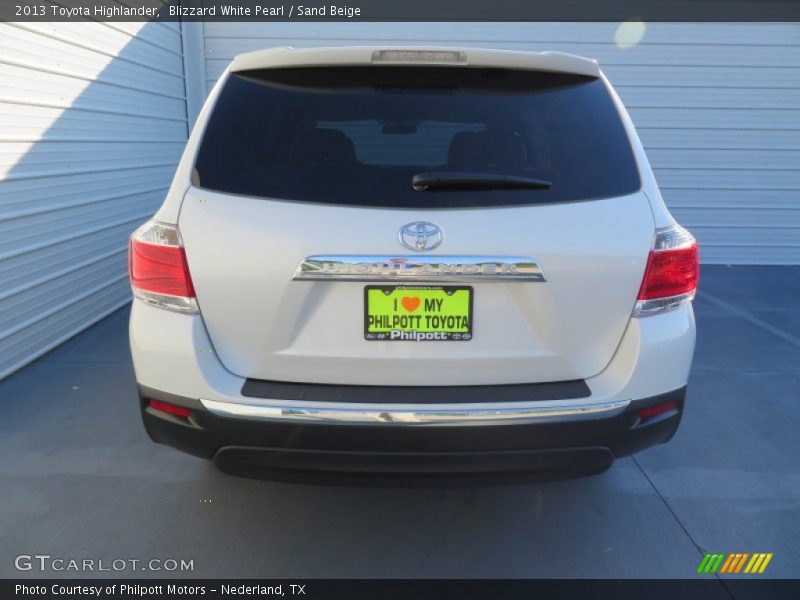 Blizzard White Pearl / Sand Beige 2013 Toyota Highlander