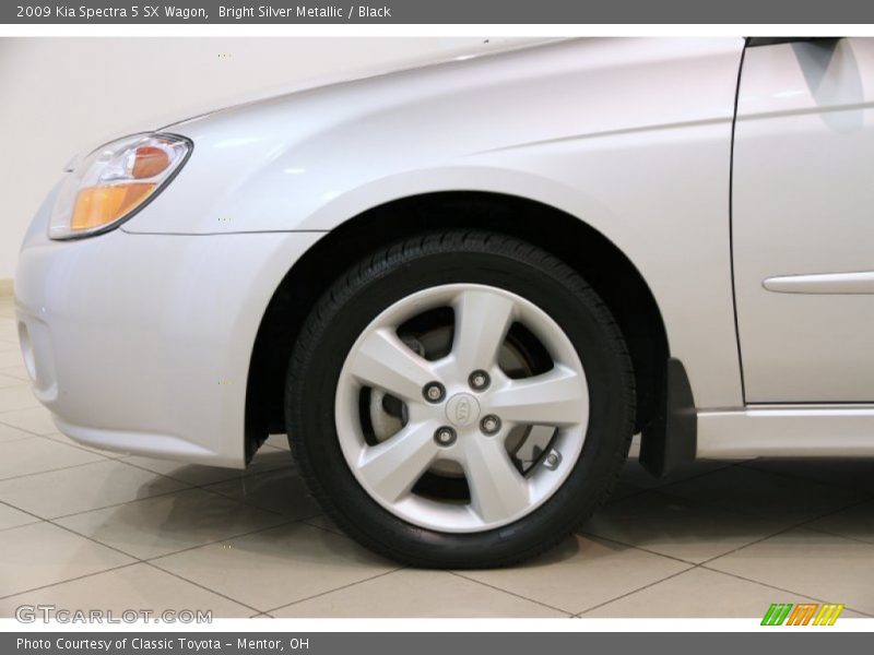 Bright Silver Metallic / Black 2009 Kia Spectra 5 SX Wagon