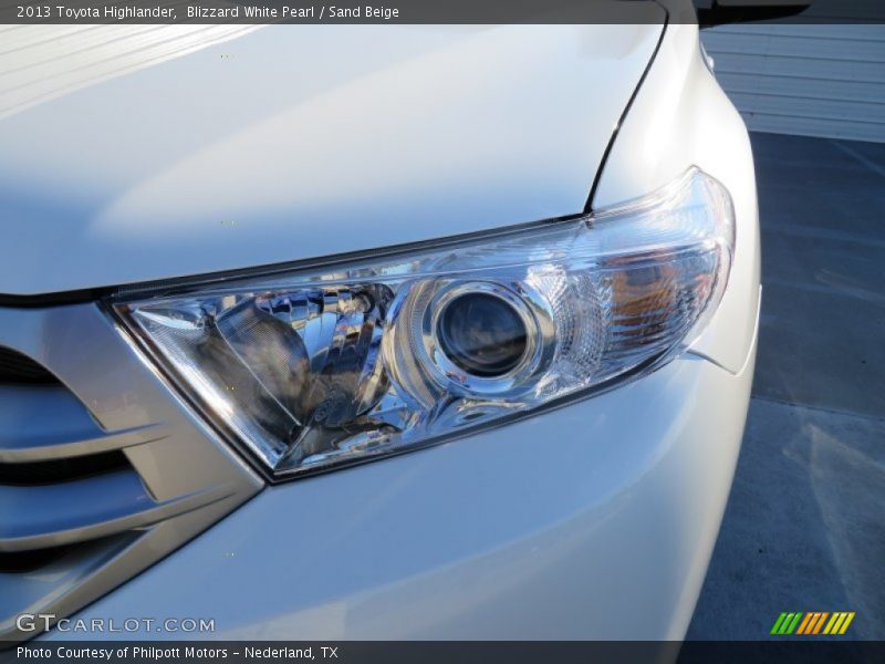 Blizzard White Pearl / Sand Beige 2013 Toyota Highlander