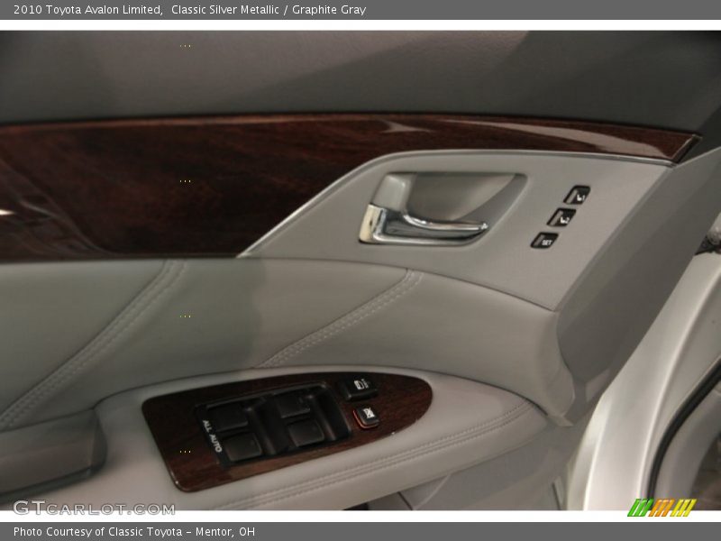 Classic Silver Metallic / Graphite Gray 2010 Toyota Avalon Limited