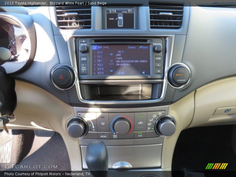 Blizzard White Pearl / Sand Beige 2013 Toyota Highlander