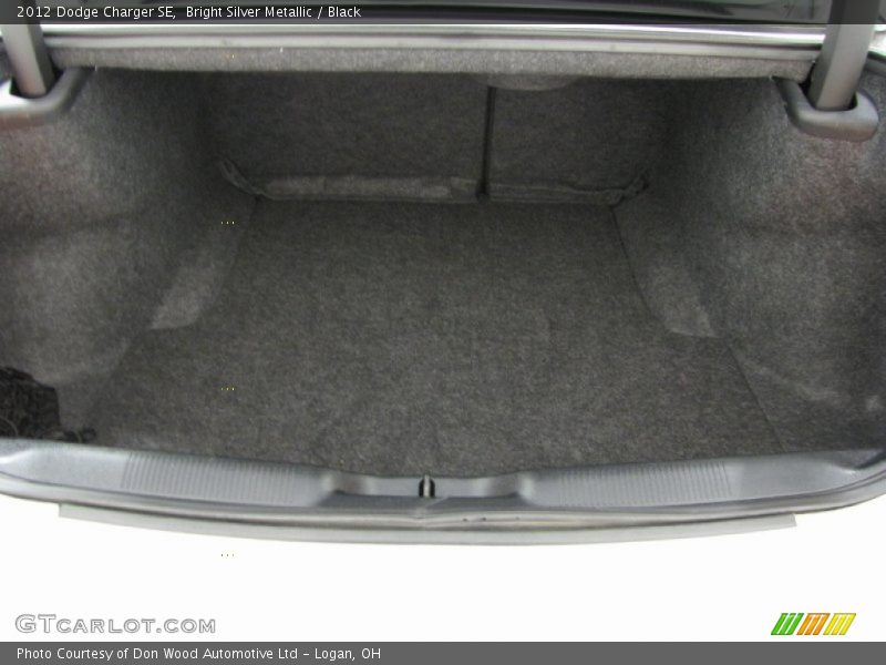Bright Silver Metallic / Black 2012 Dodge Charger SE