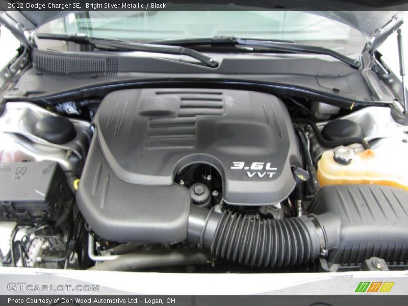 Bright Silver Metallic / Black 2012 Dodge Charger SE
