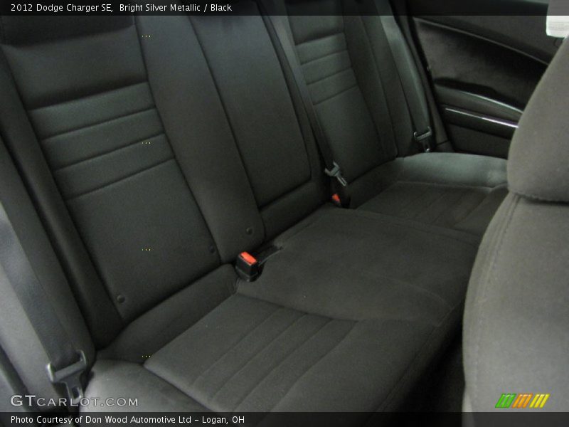 Bright Silver Metallic / Black 2012 Dodge Charger SE