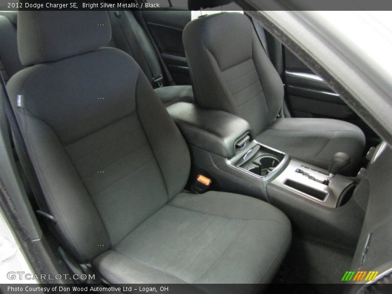Bright Silver Metallic / Black 2012 Dodge Charger SE