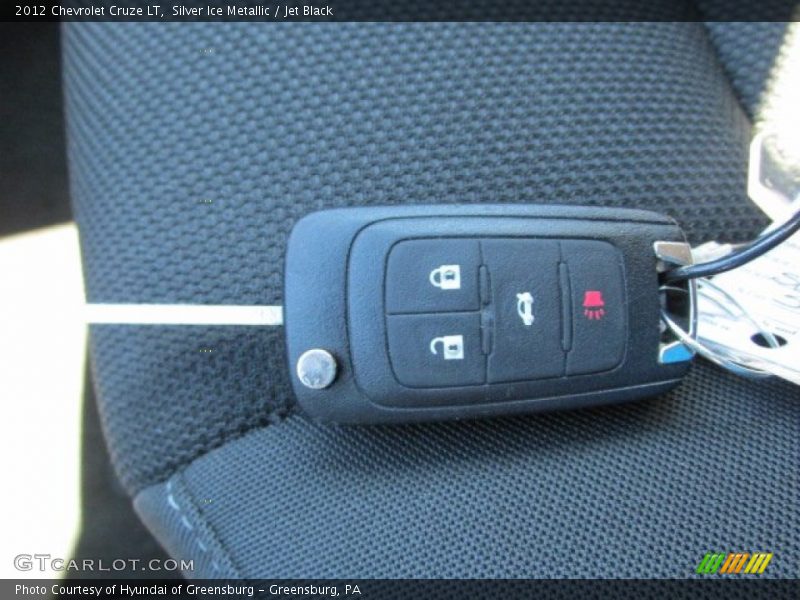 Silver Ice Metallic / Jet Black 2012 Chevrolet Cruze LT