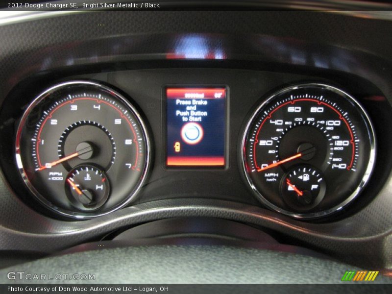 Bright Silver Metallic / Black 2012 Dodge Charger SE
